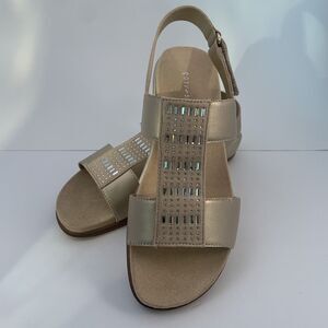 NEW Easy Spirit Hazel Wedge Leather Sandal Gold Rhinestone Open Toe Size 7 W